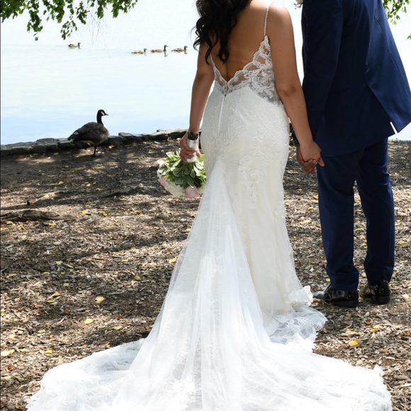 Essense of Australia mermaid wedding dress - Picture 6 of 8